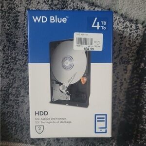 WD Blue 4TB Internal Hard Drive - Silver